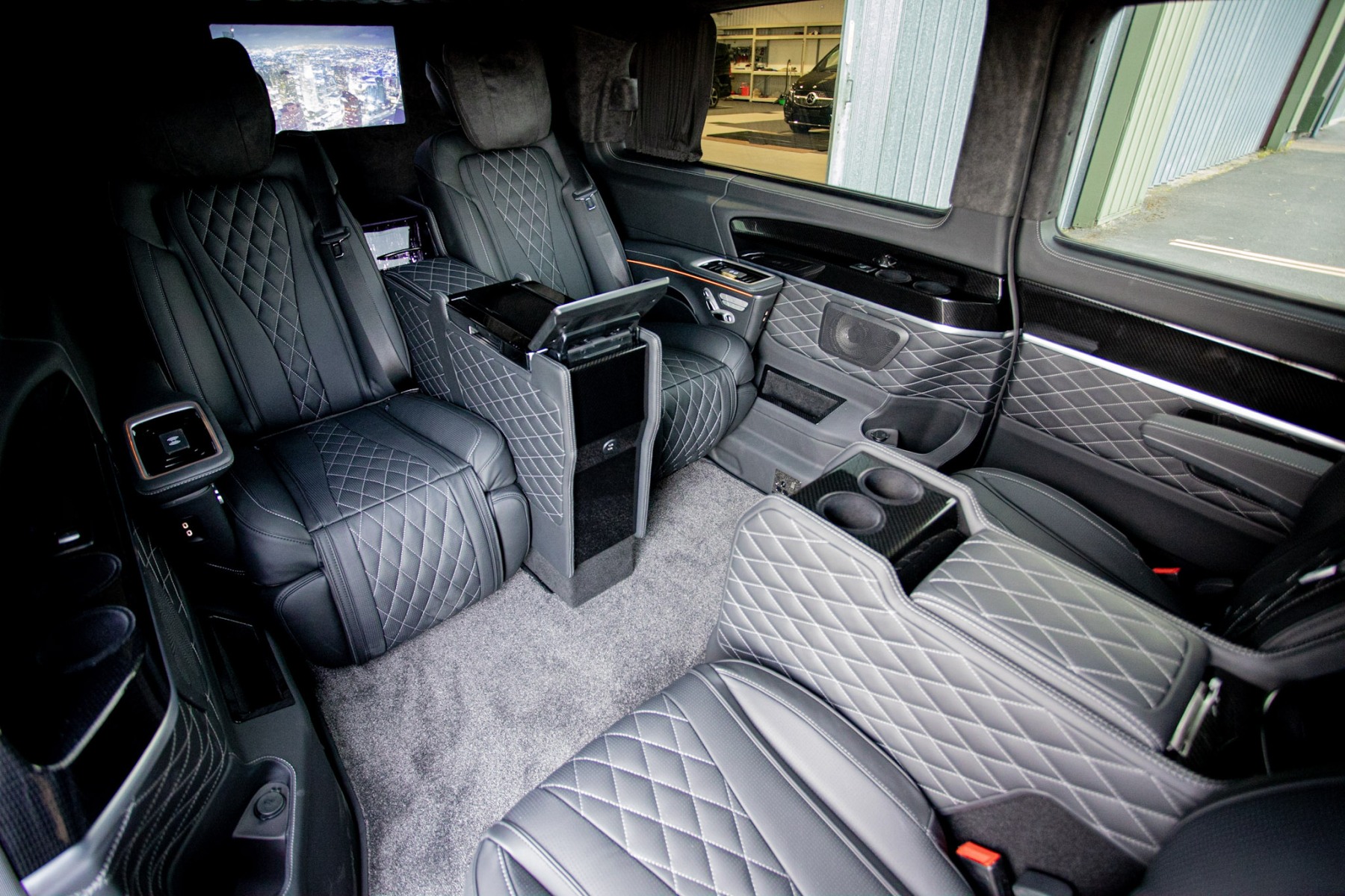 2024-VIP-V-Class-Black-22